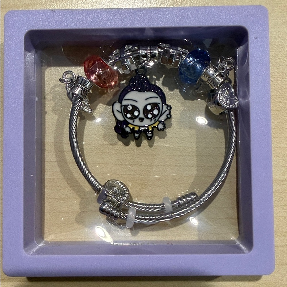 Colorful K-Pop Charm Bracelets Set - Picture 4 of 4